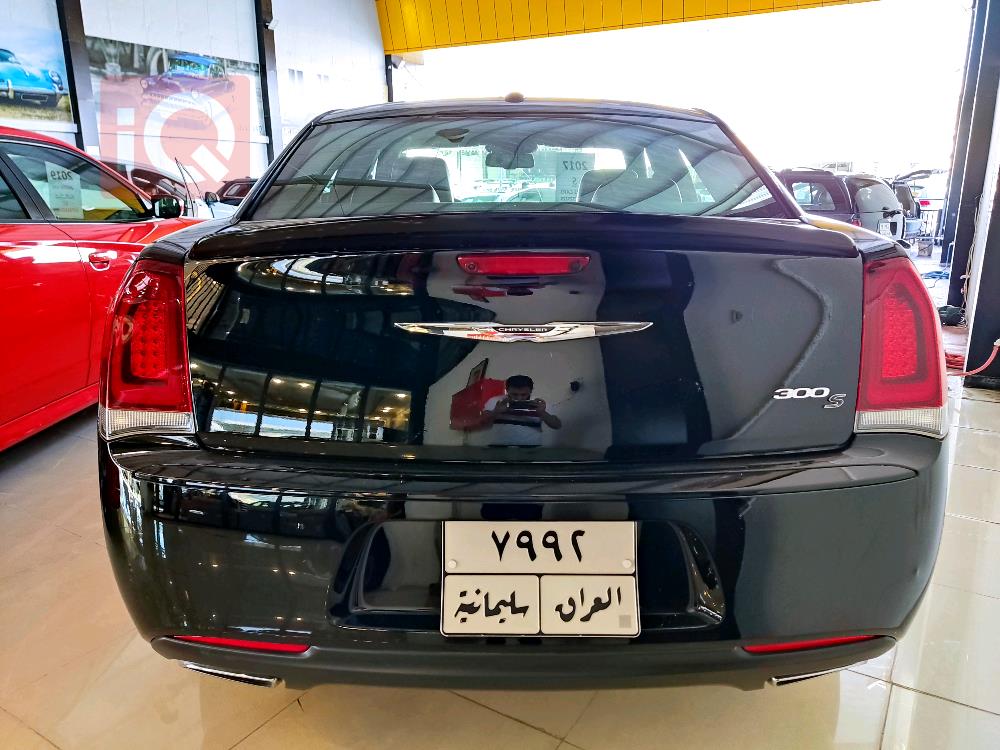 كرايسلر 300